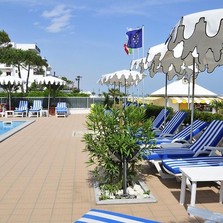 Hotel Plaza Esplanade Lido di Jesolo Bagian luar foto