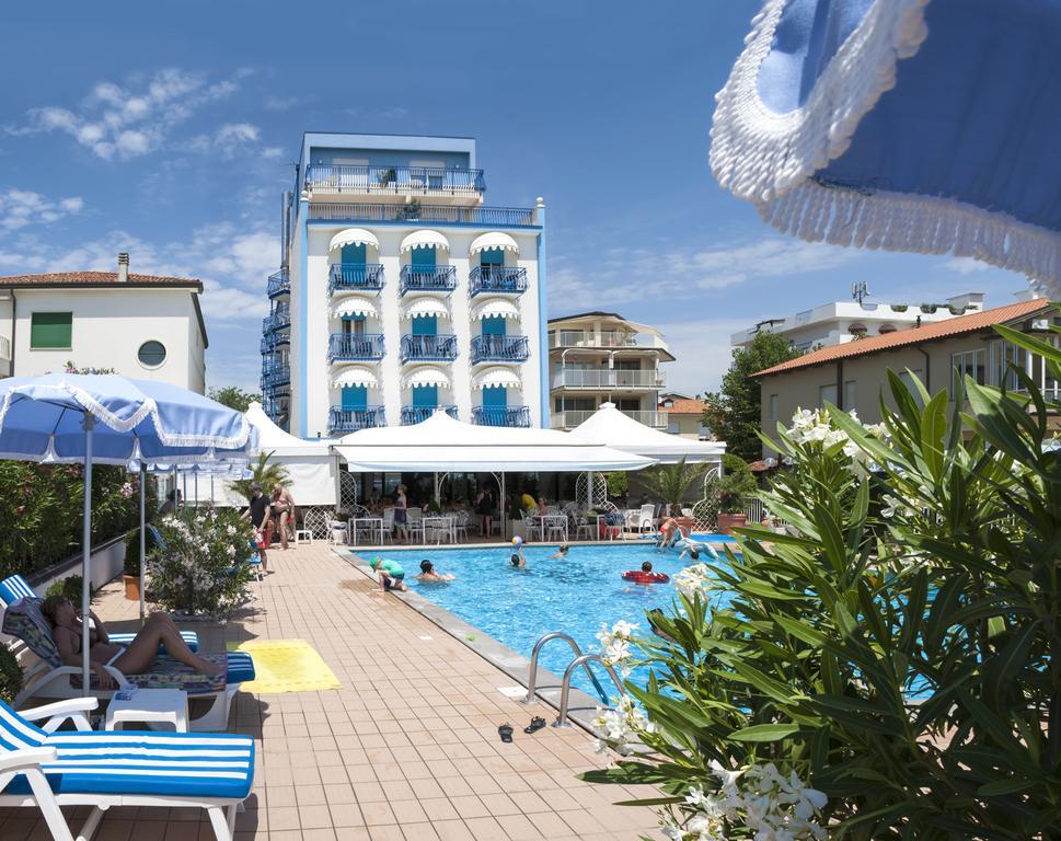 Hotel Plaza Esplanade Lido di Jesolo Bagian luar foto