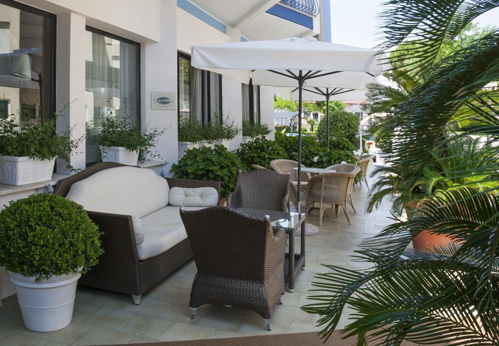 Hotel Plaza Esplanade Lido di Jesolo Bagian luar foto