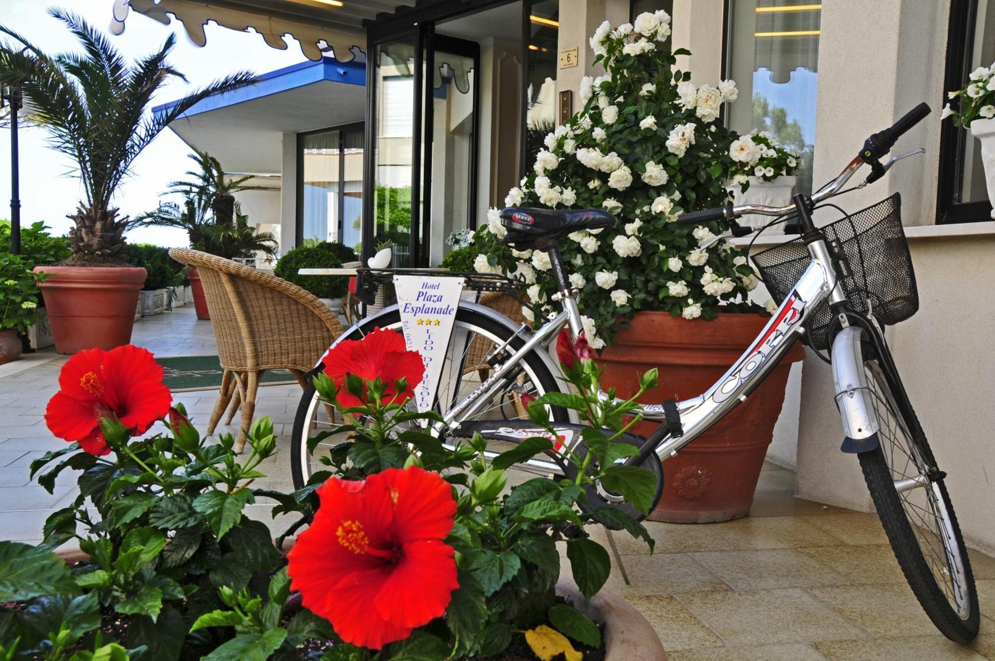 Hotel Plaza Esplanade Lido di Jesolo Bagian luar foto