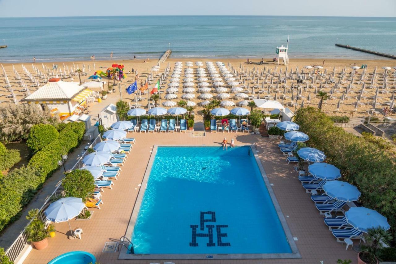 Hotel Plaza Esplanade Lido di Jesolo Bagian luar foto